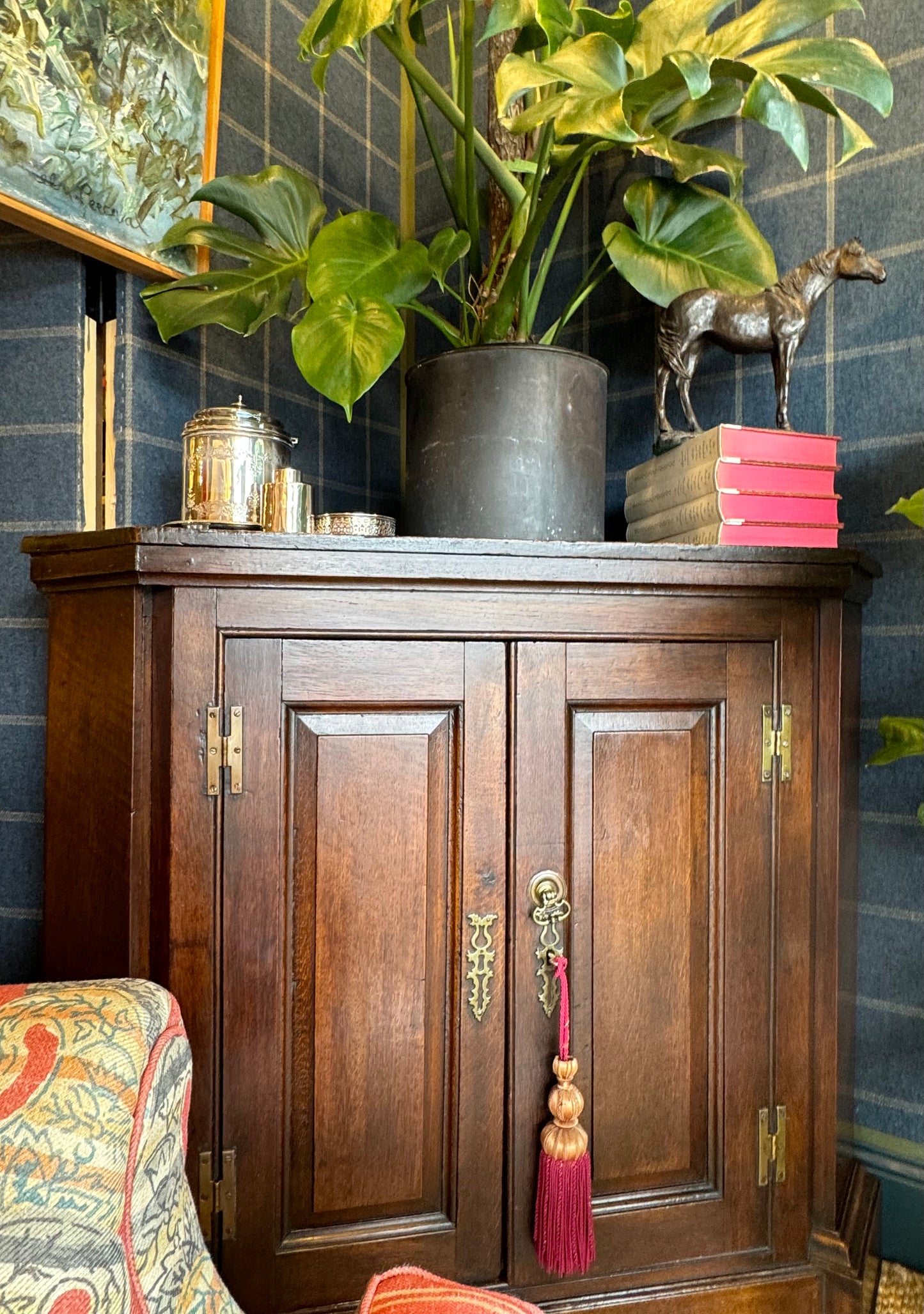 Georgian Corner Cabinet